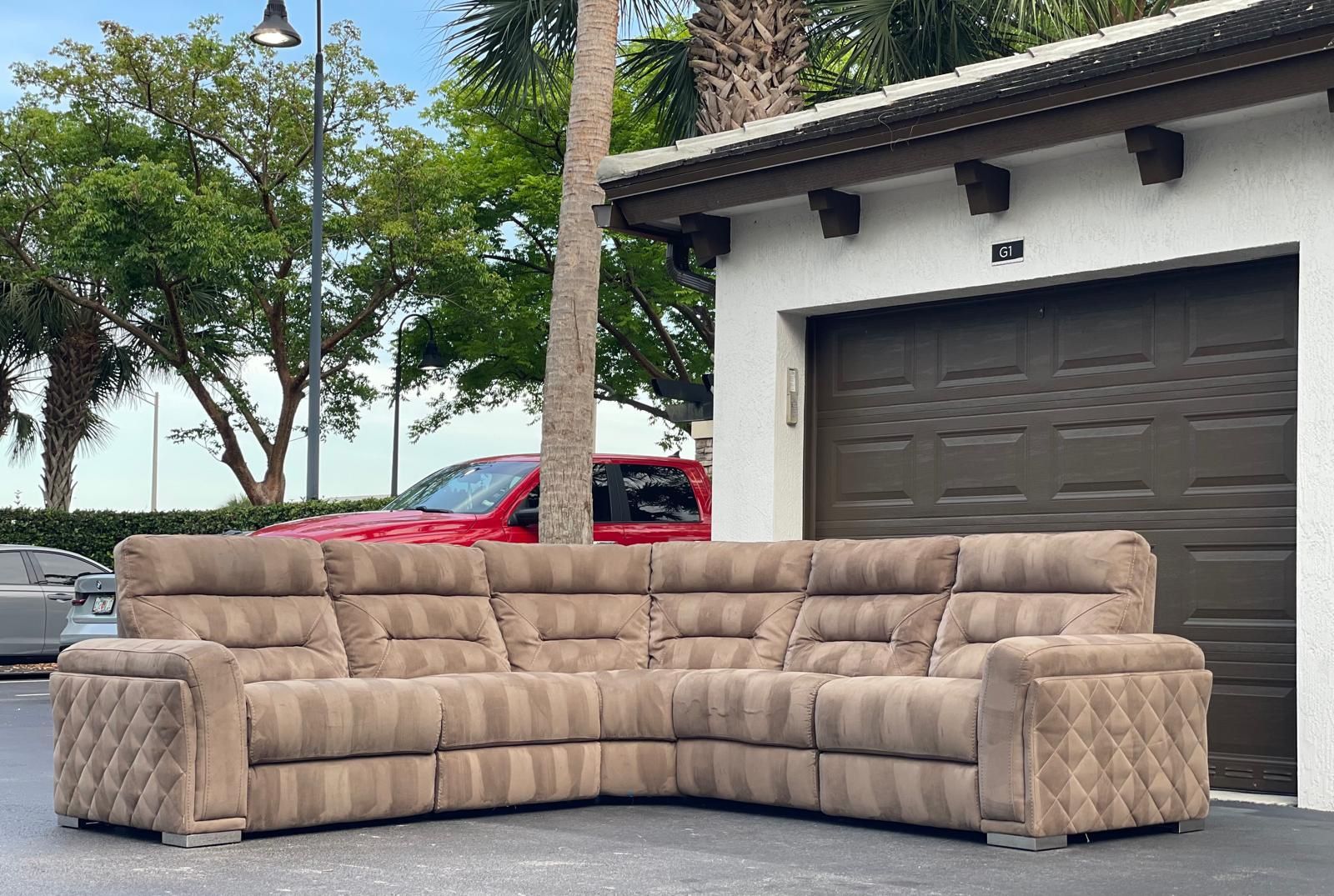 Sectional Couch/Sofa - Light Brown - Recliners - Microfiber - Delivery Available 🚛
