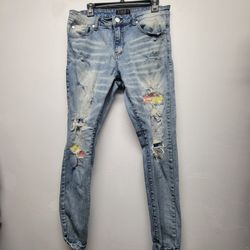 Distressed Light Blue Jeans Men's Size 32 THRT