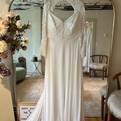 Long Sleeve Wedding Dress | Size 20 | Scarlett V1 By Truvelle