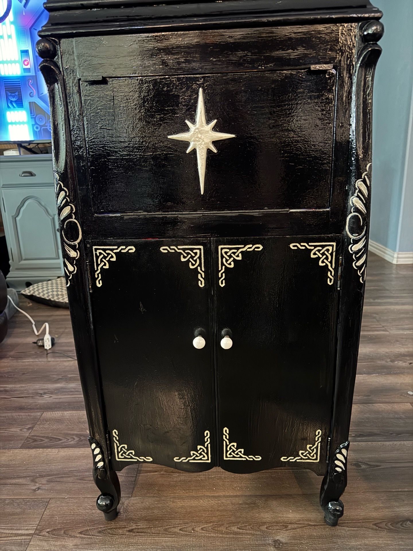 Vintage Art Deco Mini Bar Cabinet – Custom Restored Phonograph Liquor Cabinet with LED Lighting & Retro Radio