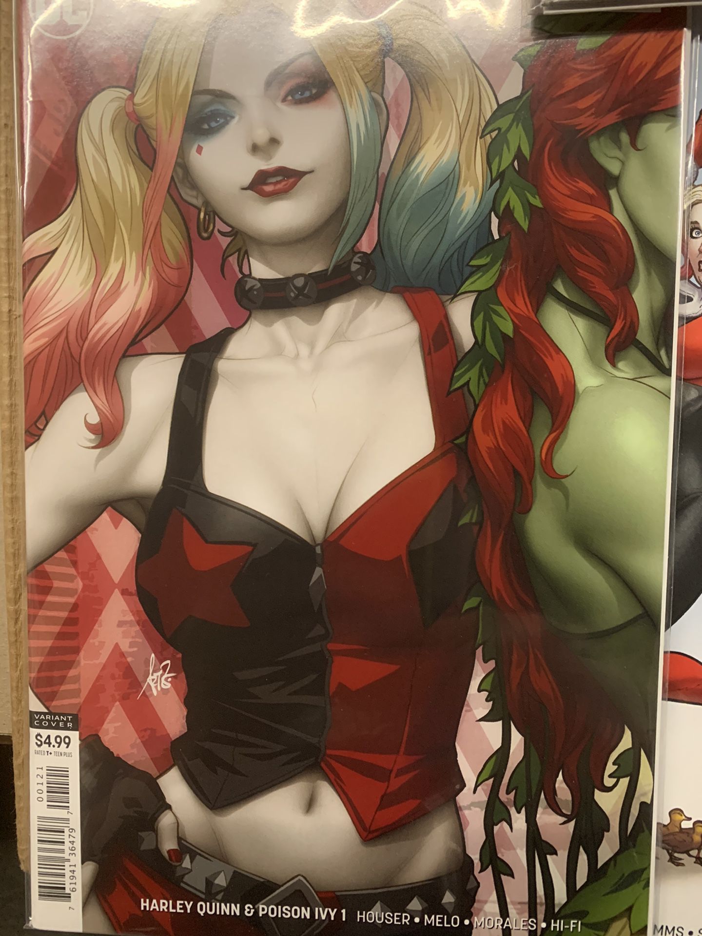 Harley Quinn & poison ivy comic book series