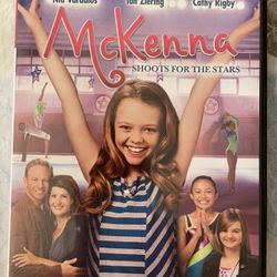 AMERICAN GIRL: MCKENNA SHOOTS FOR THE STARS (DVD)