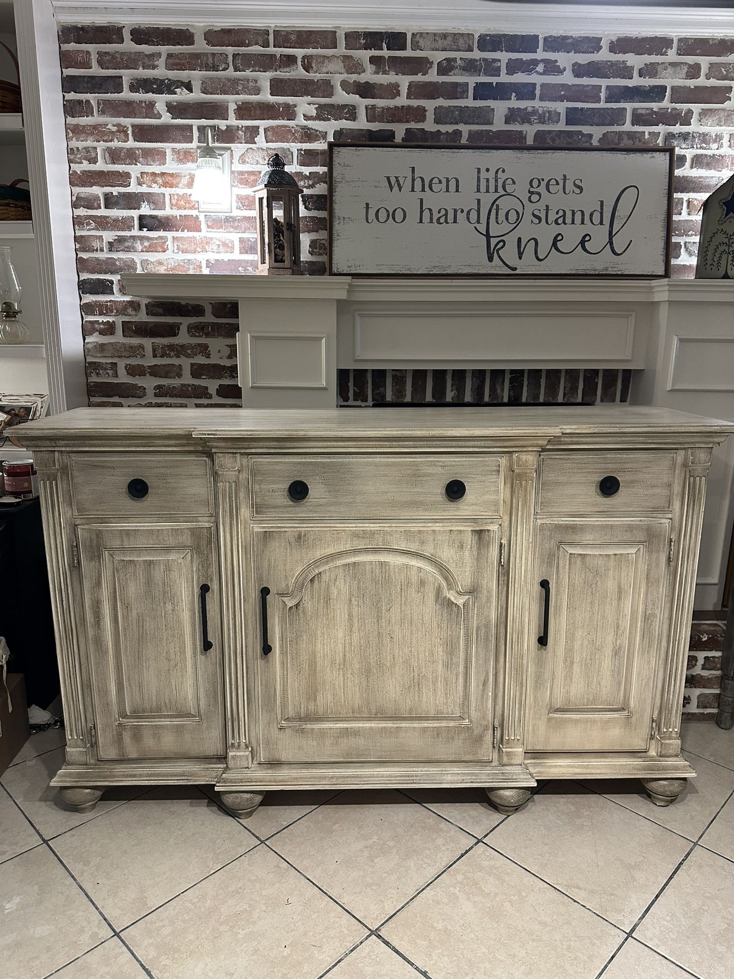 Beautiful Refinished Nichols & Stone Buffet / Server / Bar / Media Console / Sideboard / TV Stand