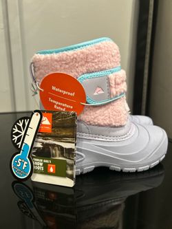 Girl snow boots 🥾 New