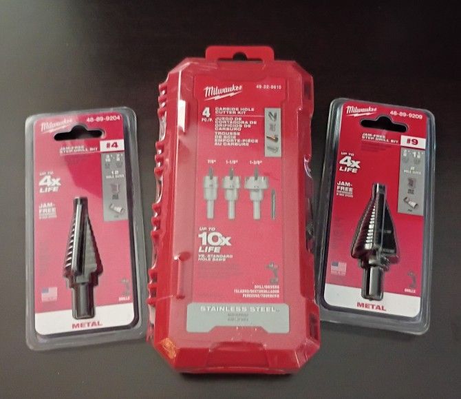 Milwaukee Carbide Hole Cutter Kit w/ #4  & #9 Jam Free Step Drill Bits 