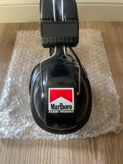 Marlboro Team Penske AM/FM Radio Headset Vintage Merchandise