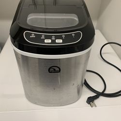 Igloo Countertop Ice maker