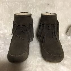 Lucky Brand Armin Fringed Leather Moccasins Slippers Sherpa Booties Women’s Size 8m