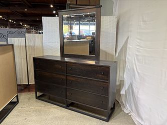 NEW! IDEAITALIA Wallace 6 Drawer Dresser with Mirror