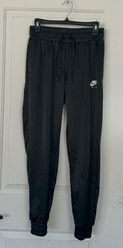 New Nike Air Women’s Pants Size Small