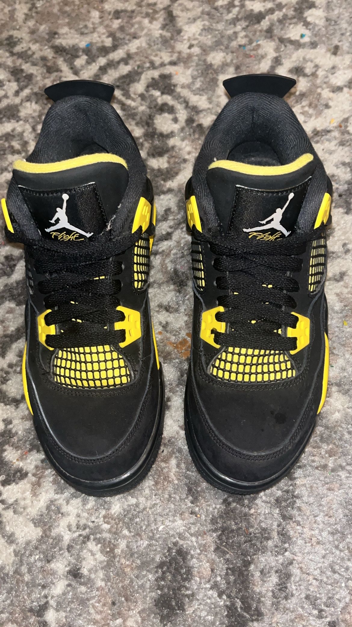 Air Jordan 4 Retro Thunder Size 4.5