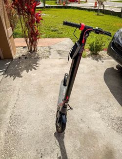 TurboAnt Electric Scooter - Good Condition