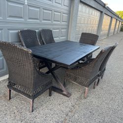 Table And Chairs 