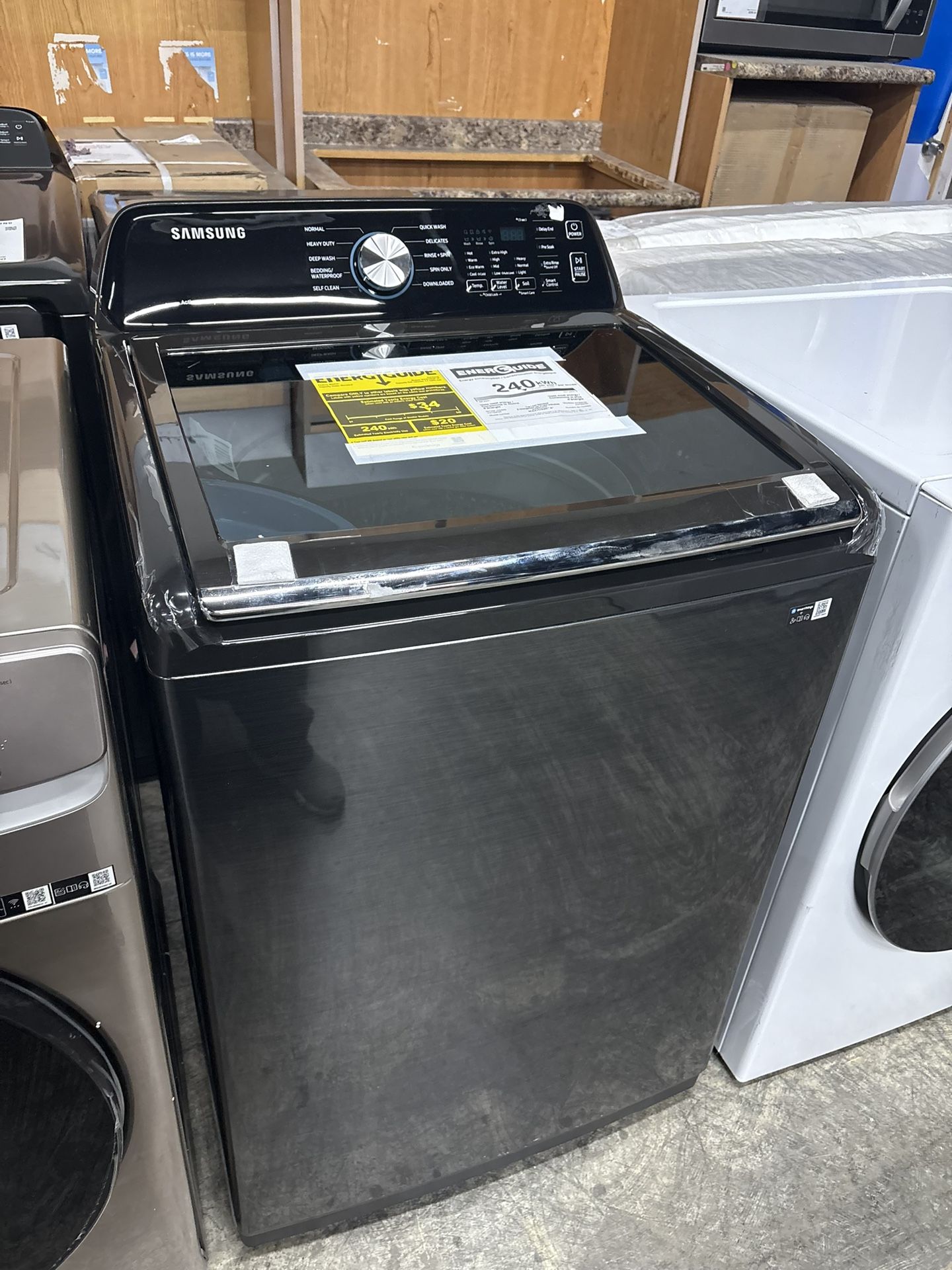 Samsung Washer, Dent And Scratch 