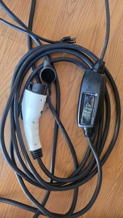 Portable EV Charger (Level 1/2) - J1772 Plug, 16A (Used)