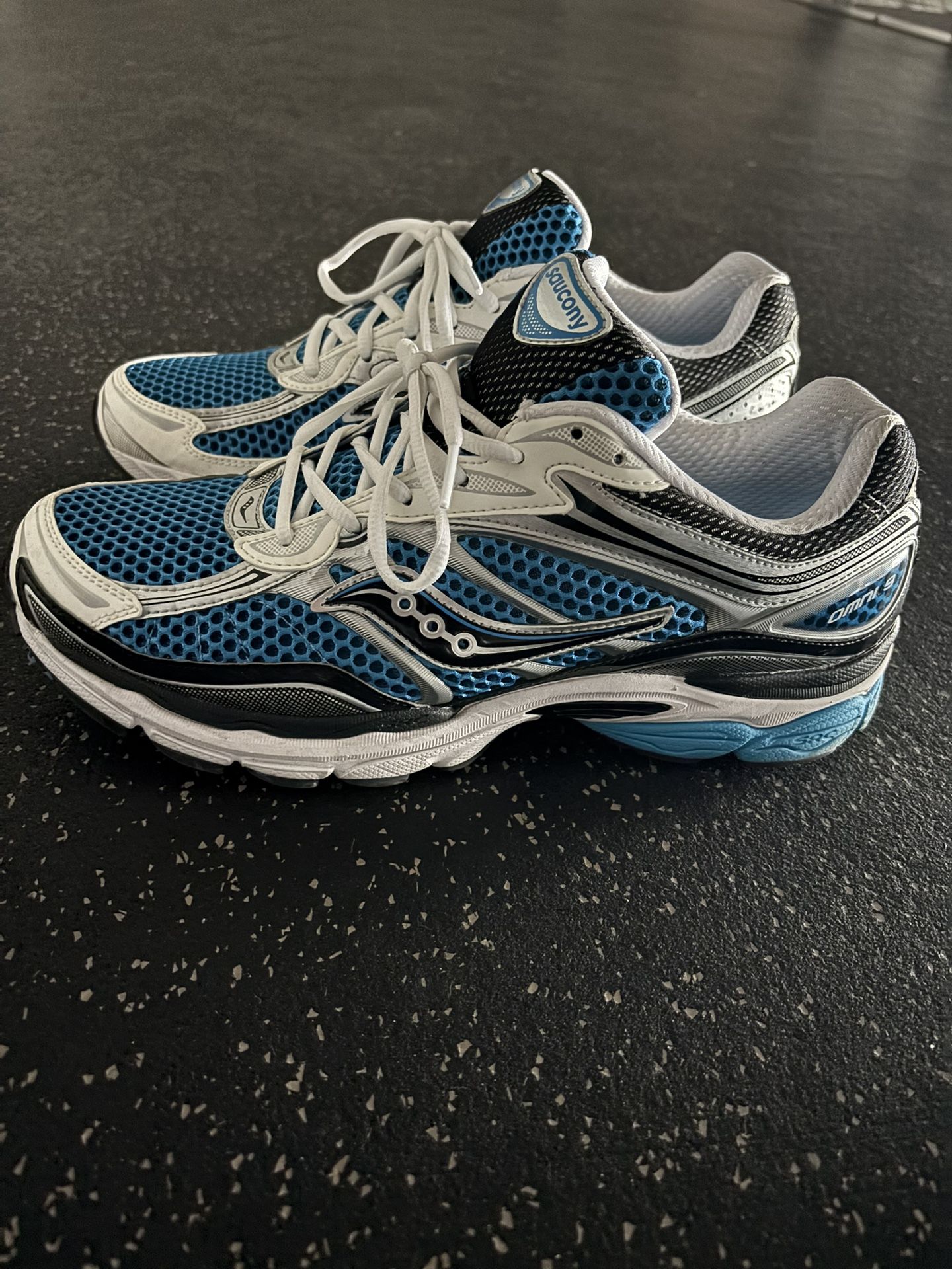 Saucony ProGrid Omni 9 “OG Royal Silver” Size 12