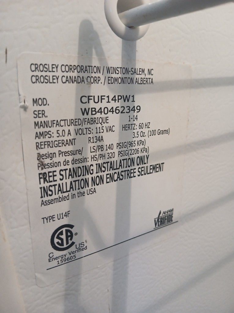 UPRIGHT FREEZER