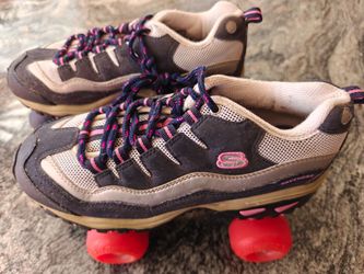 Skechers 4 Wheelers Roller Skates Women Size 6 Quad Roller Skates