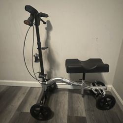 Nova Knee scooter