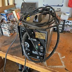Chicago Electric Welding Flux 115 With Accessories..used 1 Time 