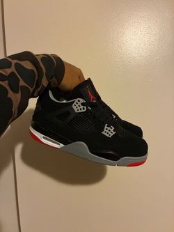 Jordan 4 breds size 8/5 great condition