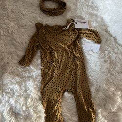 Brand New Baby Girl Outfit With Head Band Size 6-9 Months