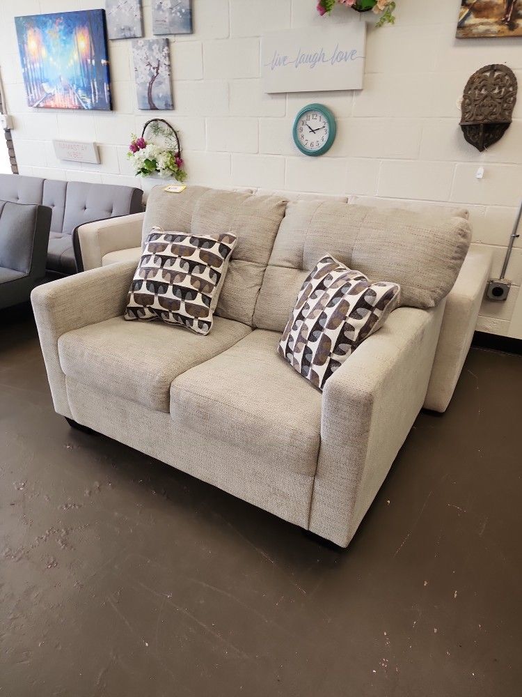 Ashley Loveseat New $250