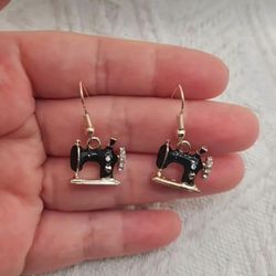 🧵New! Black & Gold Sewing Machine Dangle Earrings w Rhinestones Gift Bag Included
