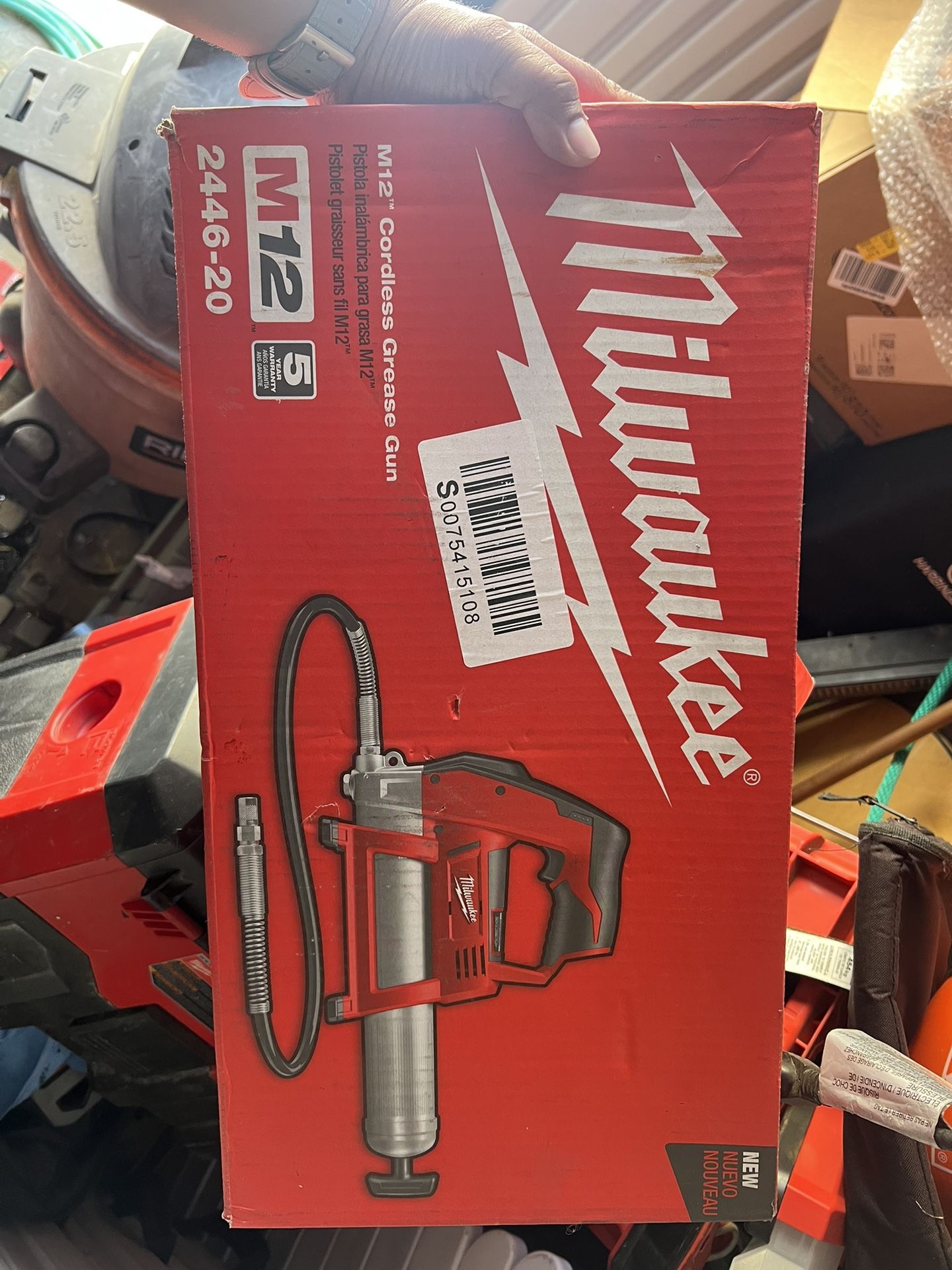M12 Cordless Grease Gun