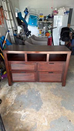 Tv stand