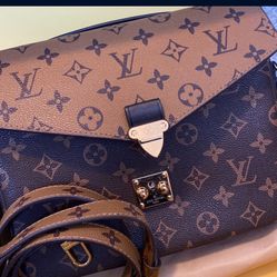 Louis Vuitton Handbag