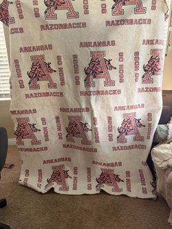 vintage 1970s Arkansas Razorbacks blanket