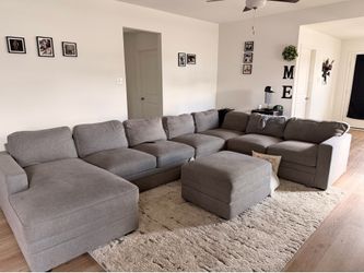 Large Sectional w ottoman