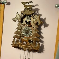vintage musical cucco clock