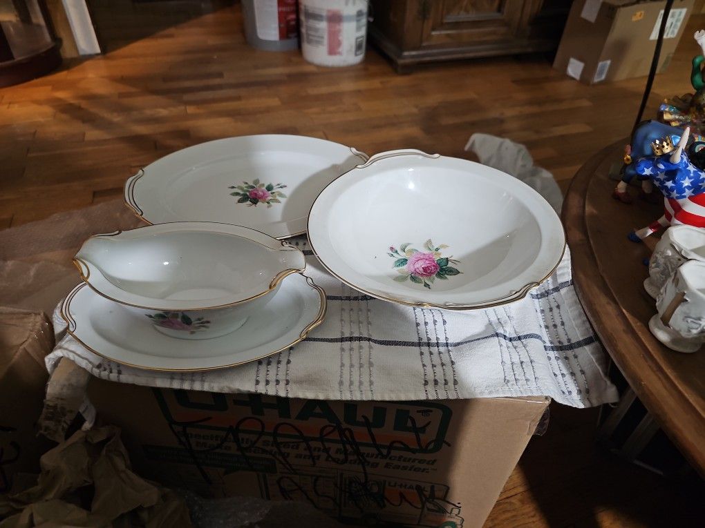 ROSE CHINA MADE IN JAPAN