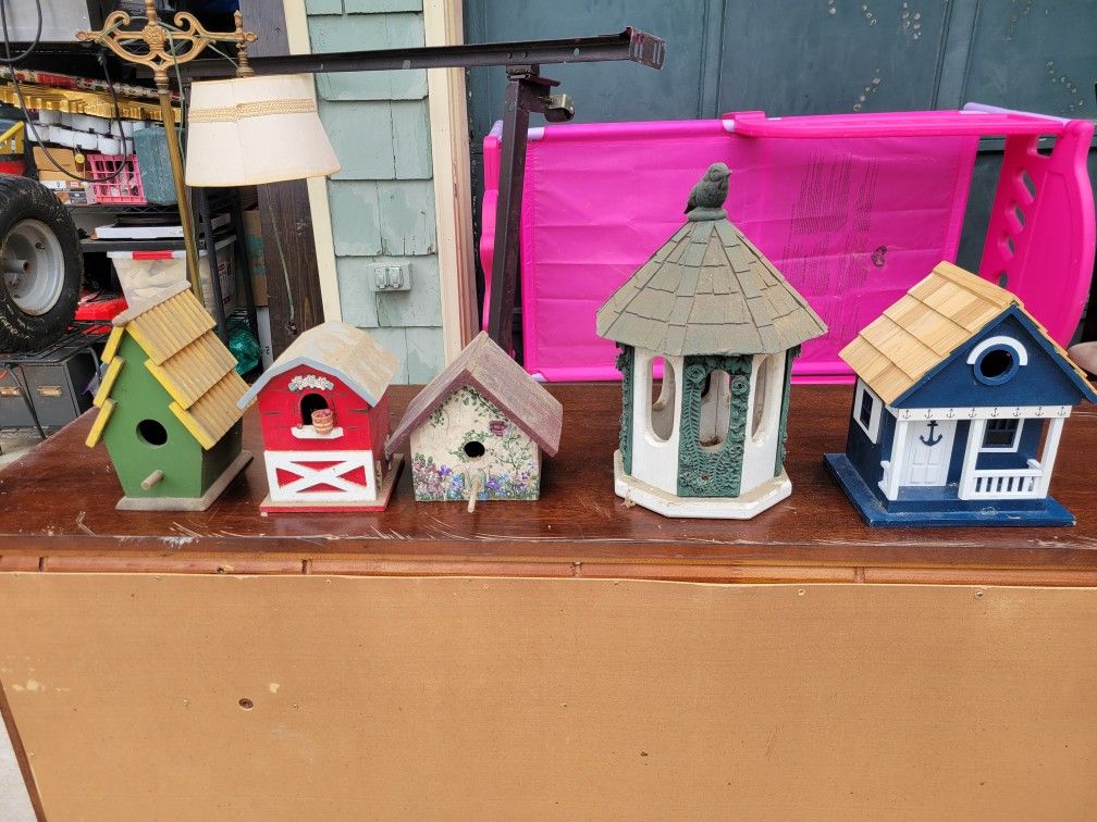 Lot of 5 Birdhouses