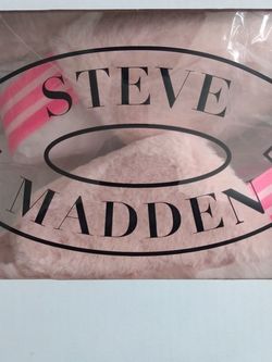 Steve Madden Fuzzy Sandals