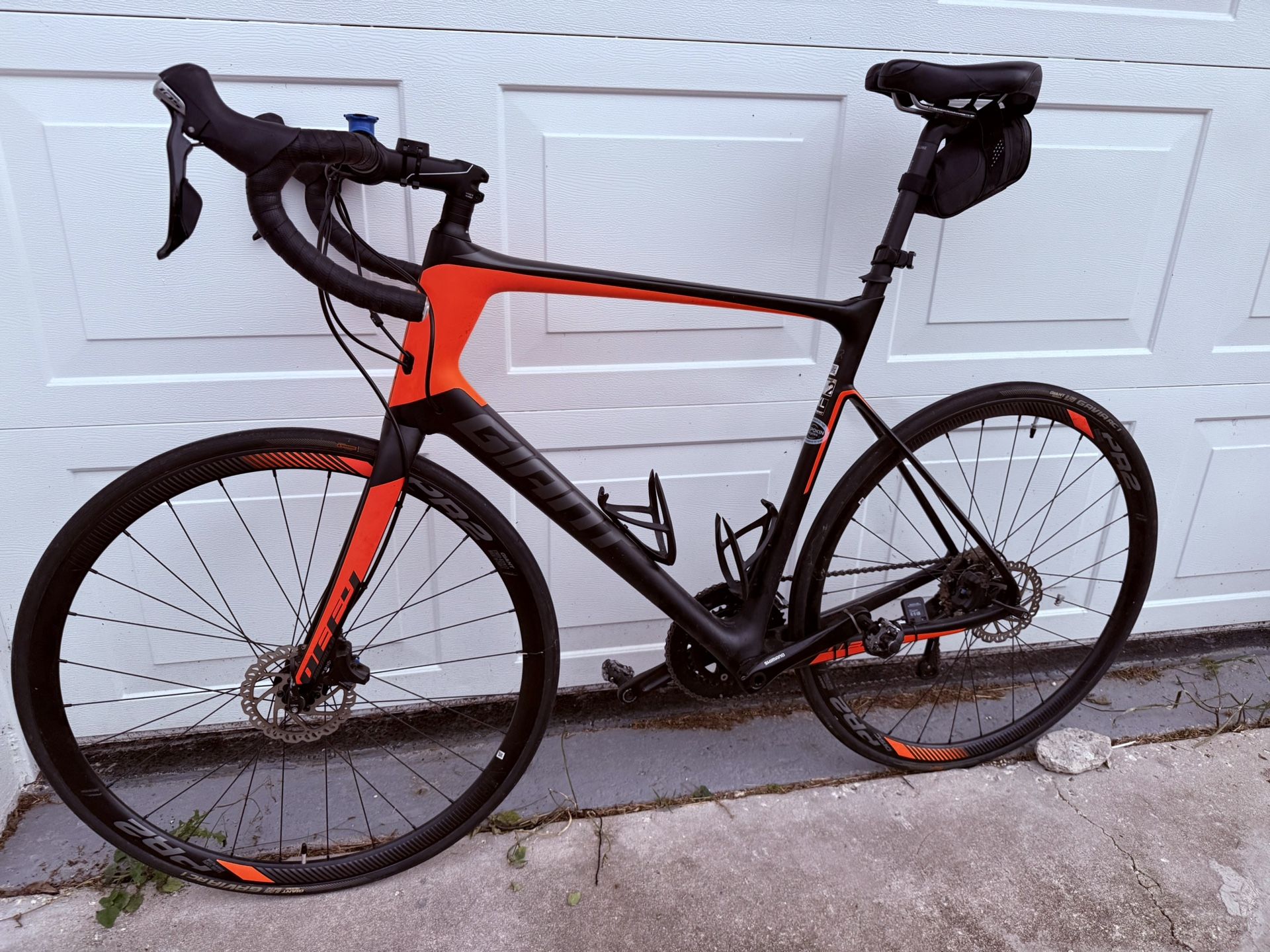 Giant deft Advanced 2 Carbon Fiber Road Bike