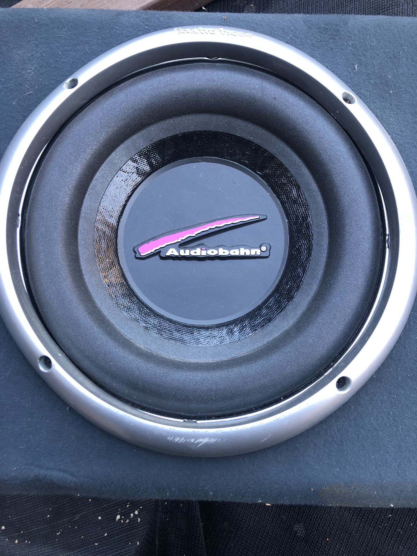 Audiobahn classic flame series 10inch subwoofer set for Sale in Long