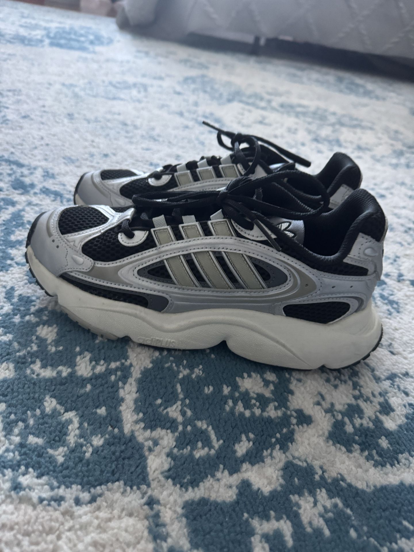 Adidas Ozmillen Sneakers Black grey