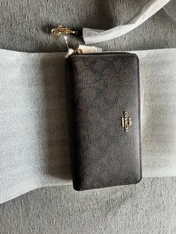 Authentic Coach wallet