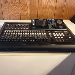 TASCAM DIGITAL STUDIO DP-24 SD  