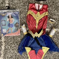 WONDER WOMAN -  Costume-Child Large 12/14