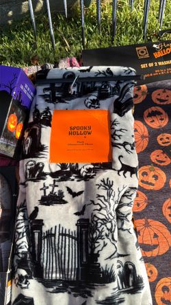 Spooky Hollow Halloween Plush Glimmersoft Throw blanket  60 x 70 in fuzzy blanket for kids, airbnb, home