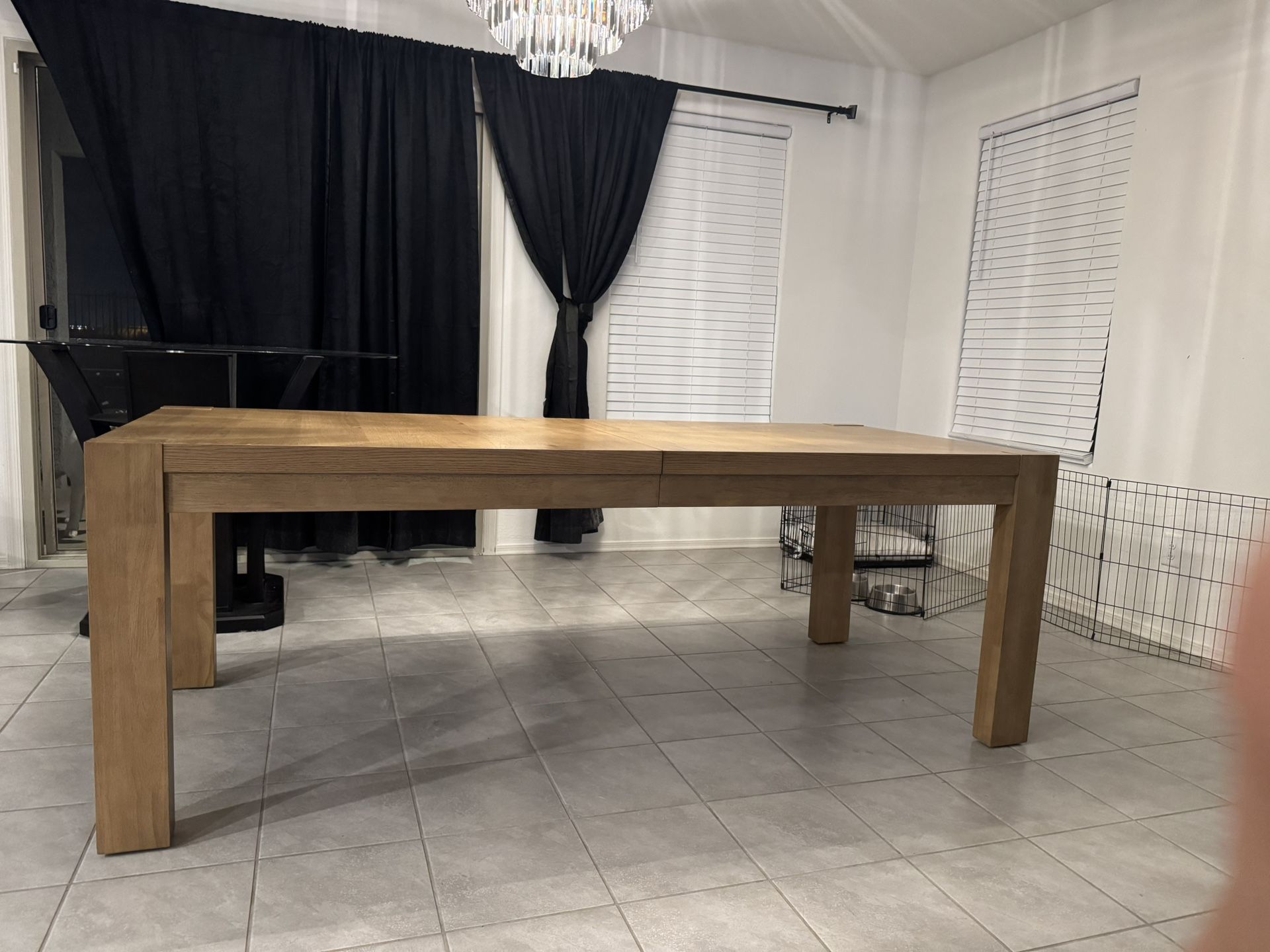 Dinning Table 