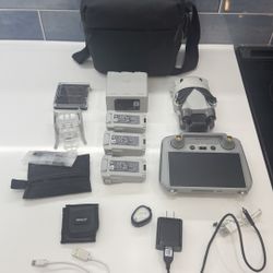 DJI Mavic 3 Mini with Fly More Kit