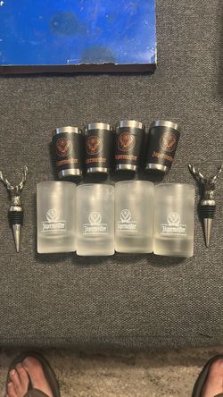 Jäegermeister shot glasses & 2 metal Stag bottle stoppers