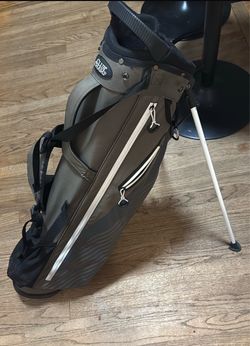 Lite stand golf bag