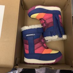 Infant Size 5 Snow Boots 