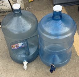 5-Gallon Water Jugs with Spigots – Set of 2